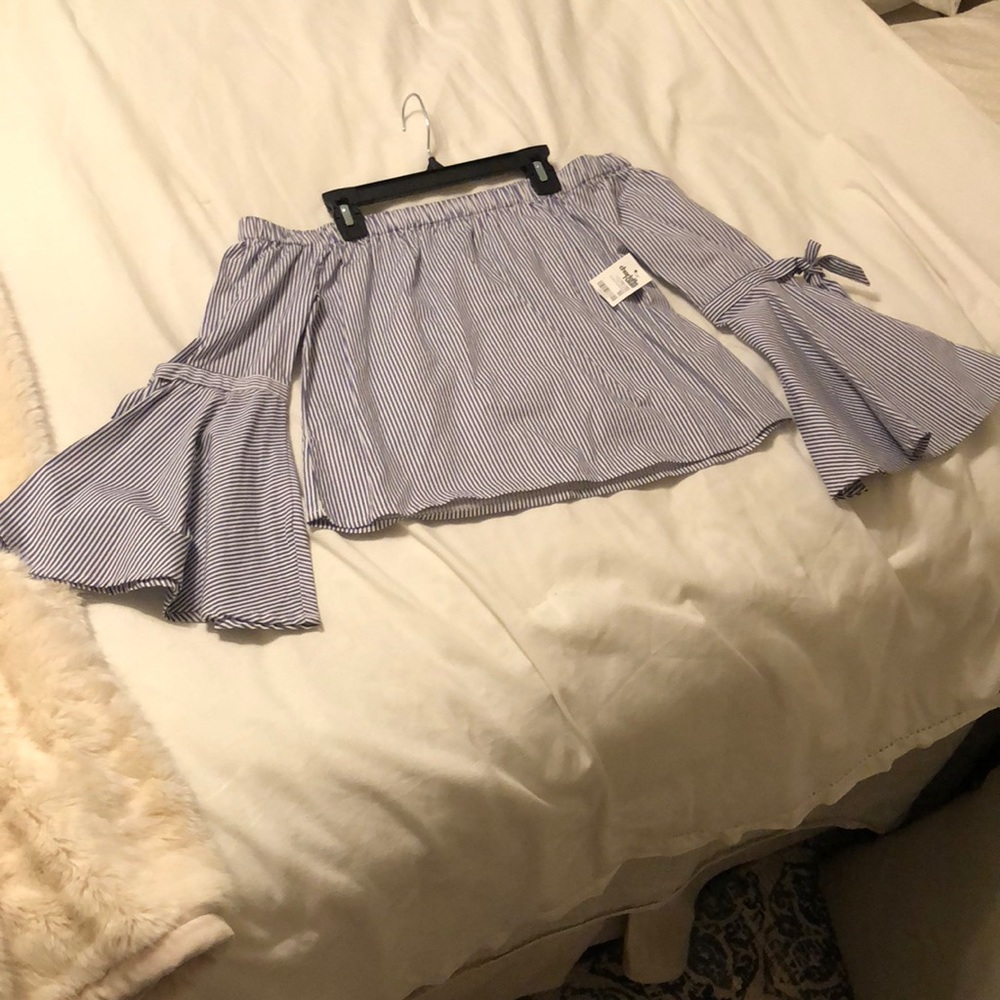 Charlotte Russe Strapless flare sleeve top